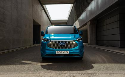 Ford E-Transit Custom: Έτοιμο να ενισχύσει την παραγωγικότητα στις επιχειρήσεις